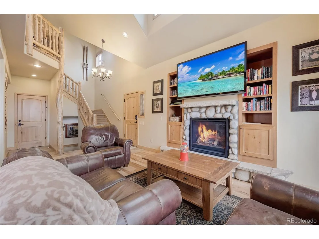 Photo of 406 Kestrel Ln