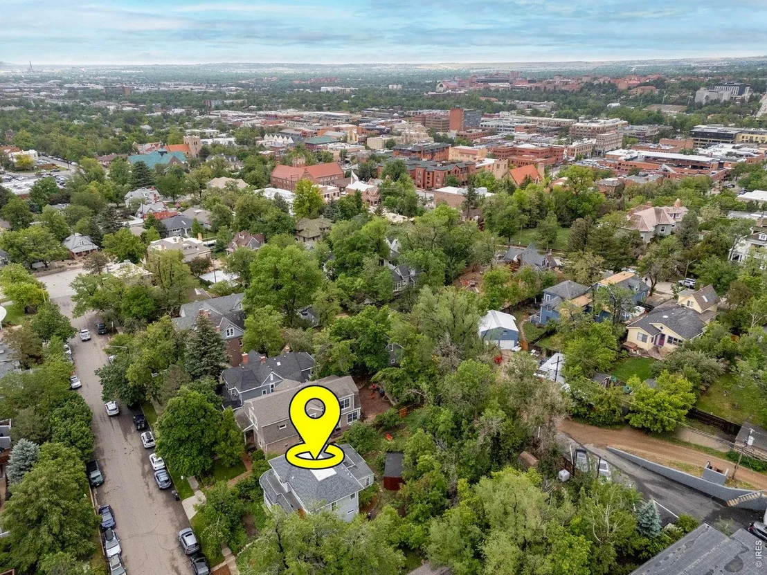 Photo of 1044 Maxwell Ave