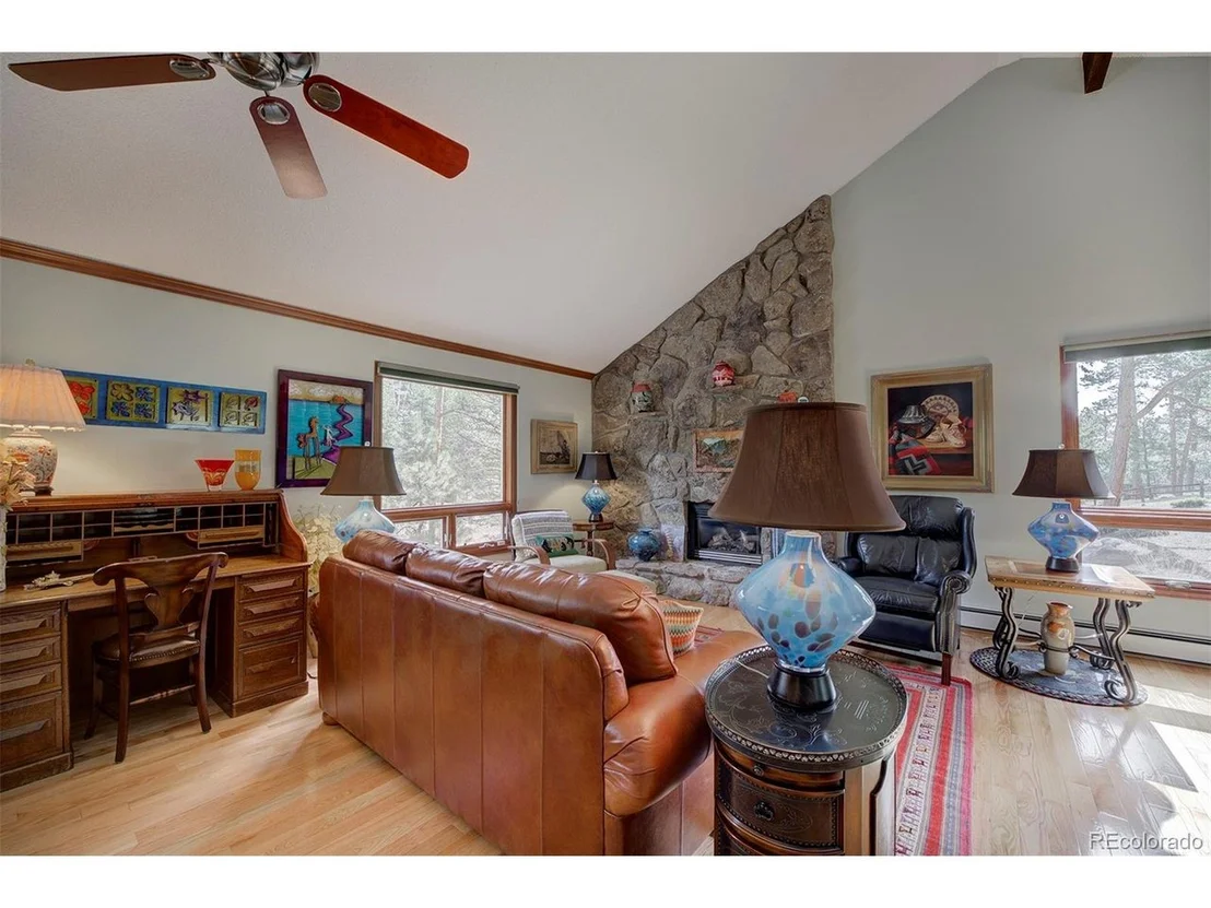 Photo of 25178 Stanley Park Rd