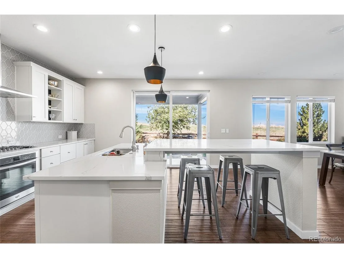 Photo of 11023 Pastel Pt