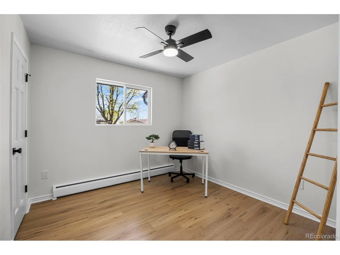 Photo of 6411 Marshall