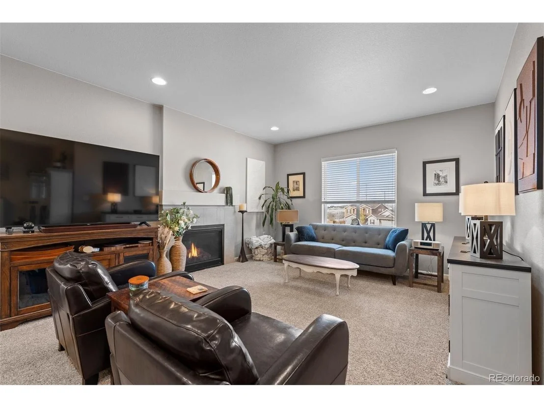 Photo of 930 Mcmurdo Cir