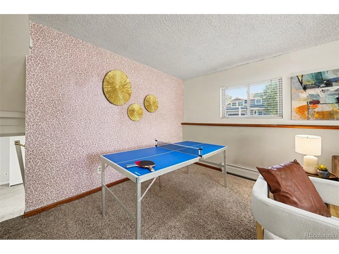 Photo of 327 Maple Dr