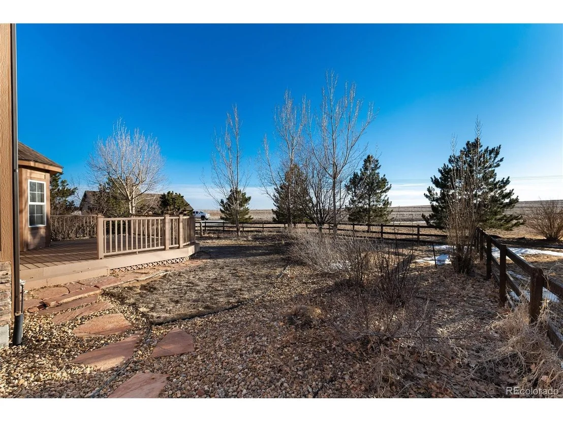 Photo of 1120 Antelope Dr W
