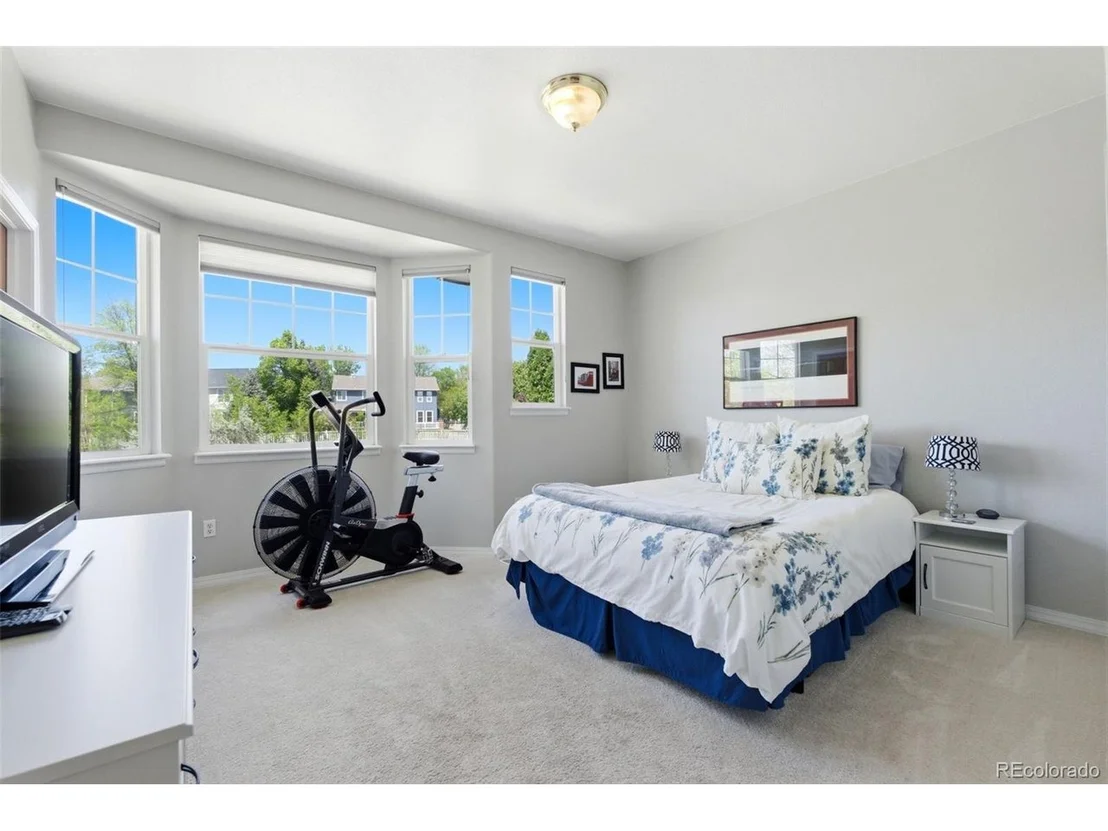 Photo of 6112 Devinney Way