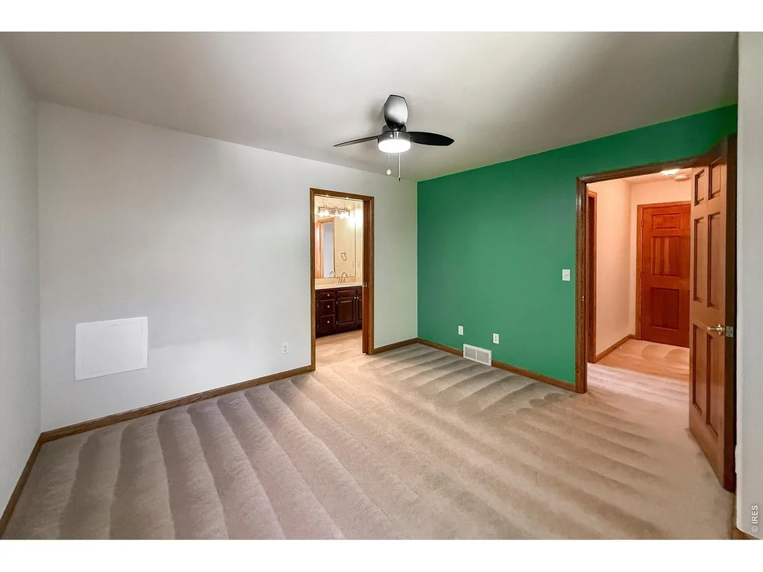 Photo of 2010 Emerald Dr