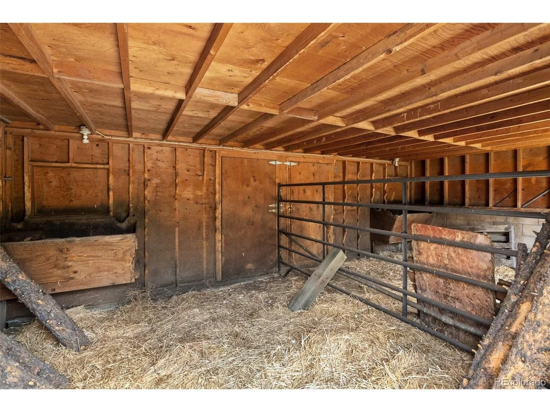 Photo of 1680 Crow Valley Rd