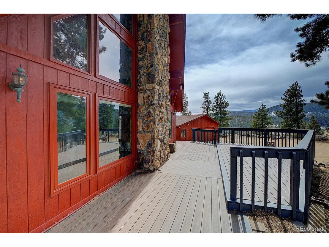 Photo of 1102 Hitchrack Rd