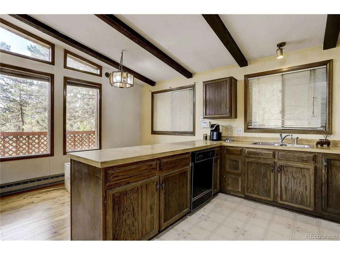 Photo of 26892 Main St