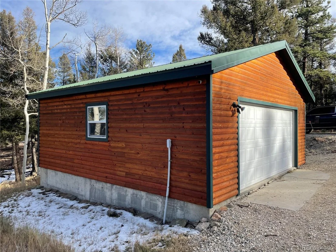 Photo of 663 Bellows Rd