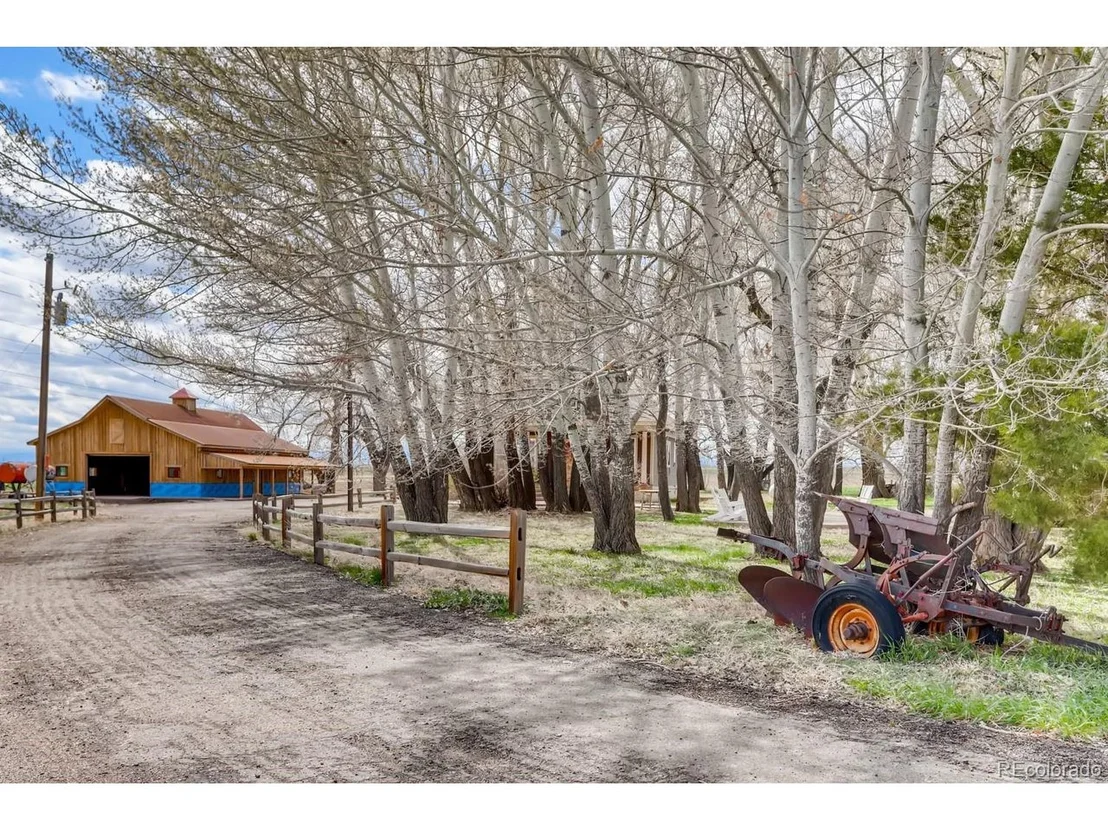 Photo of 8292 County Rd 6