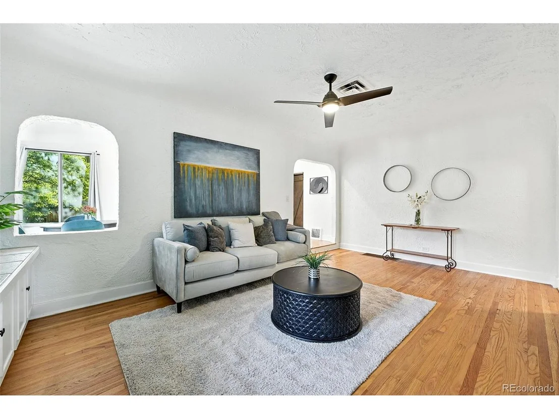 Photo of 1731 Locust St