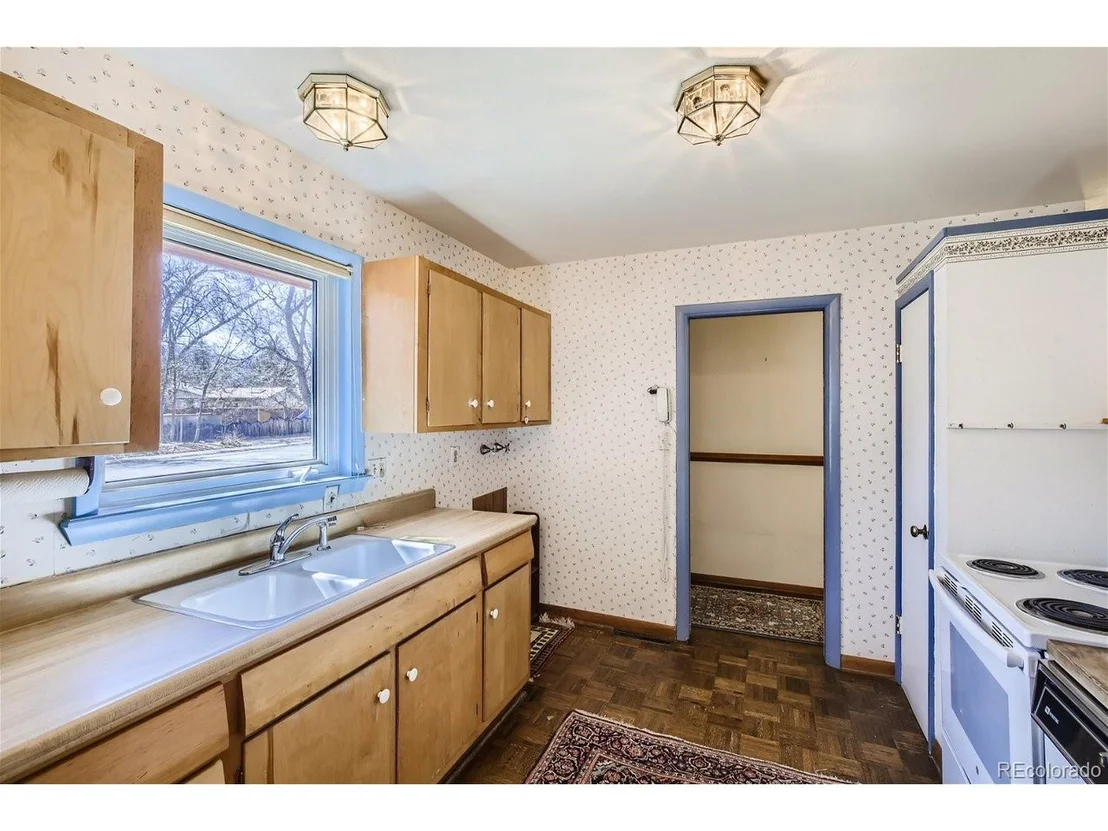 Photo of 2081 Evergreen Ave