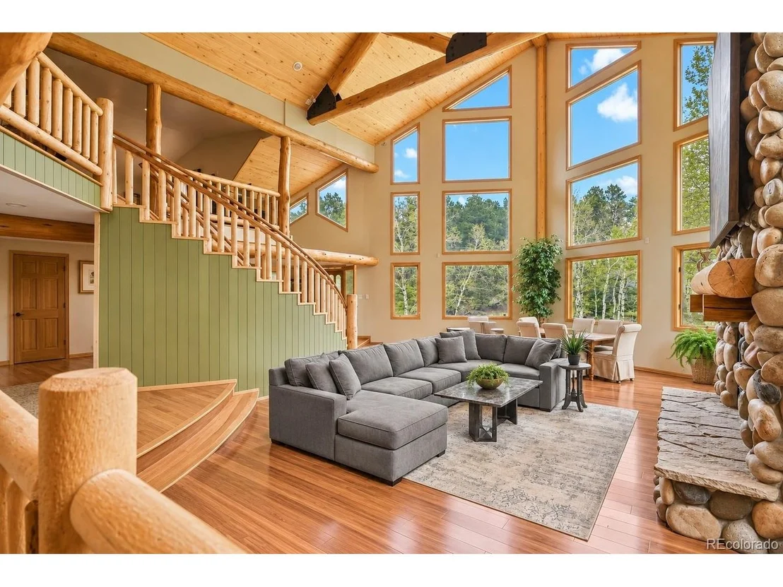 Photo of 417 Witter Gulch Rd