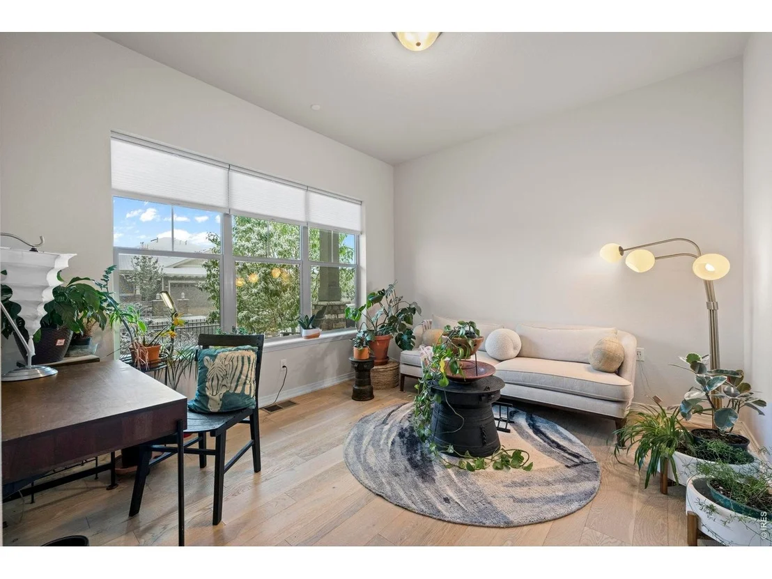 Photo of 1491 Lanterns Ln