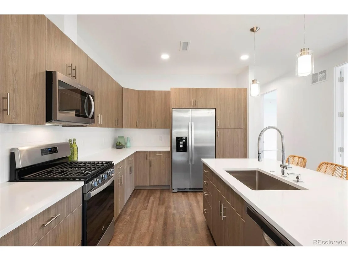 Photo of Unit 302 at 31192 Black Eagle Dr