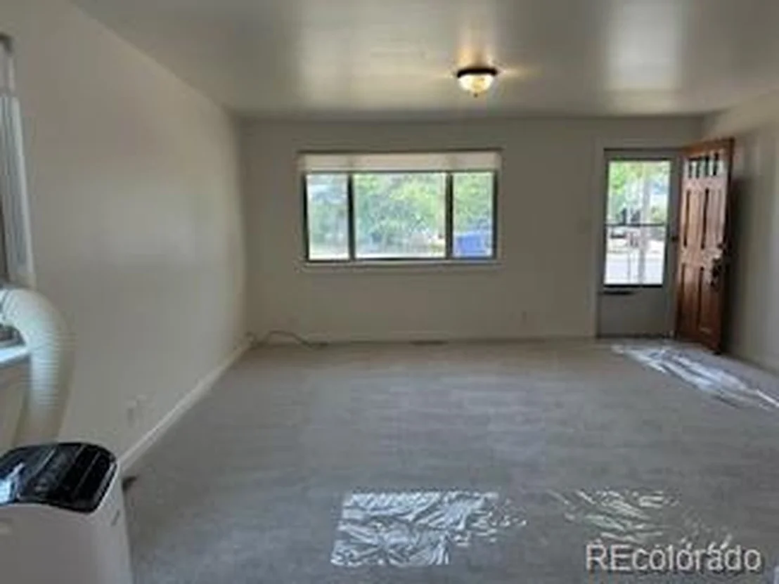 Photo of 3090 Aurora Ave
