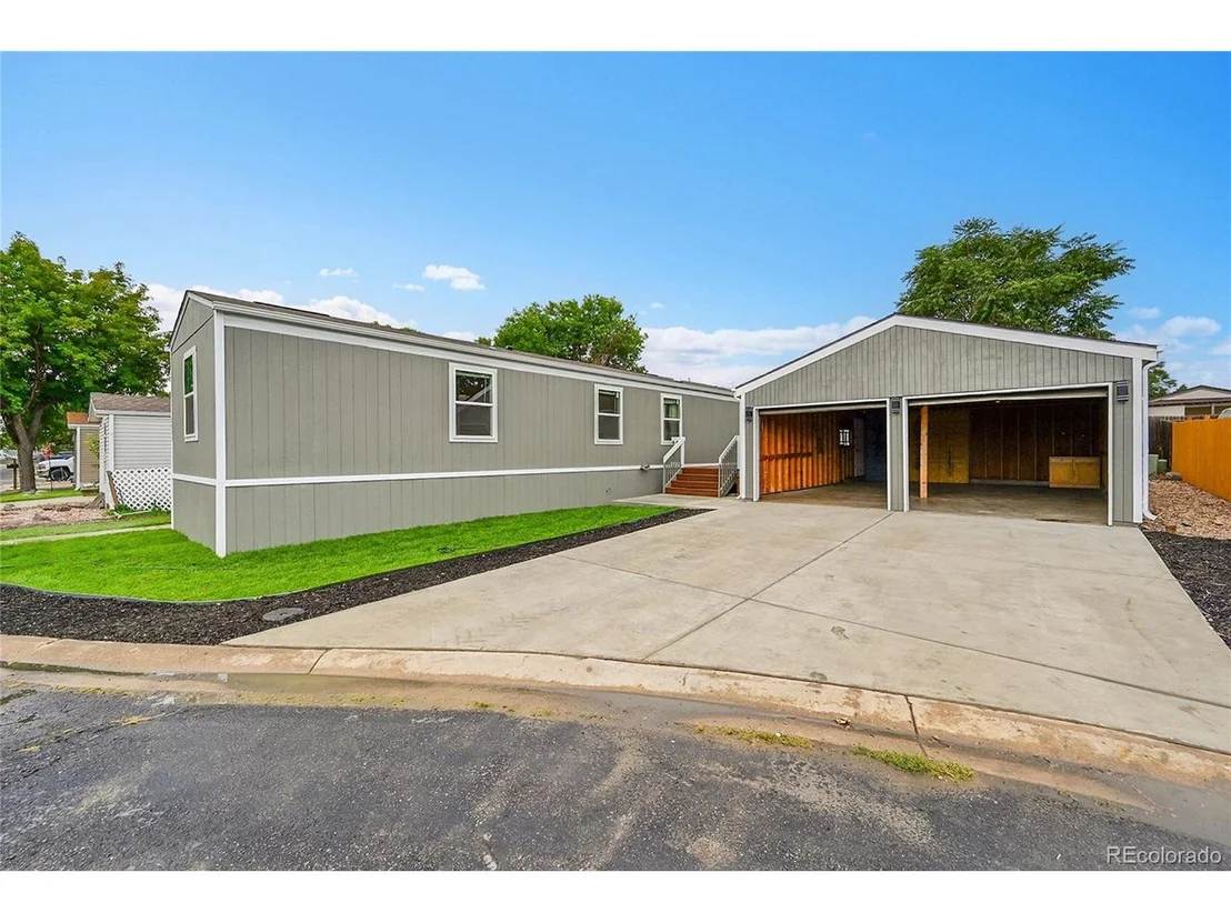 Photo of 8553 Monroe Ct