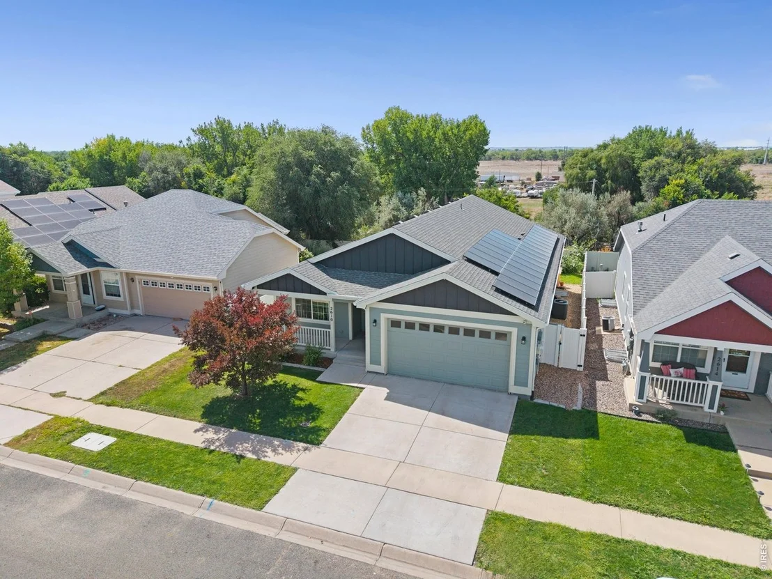 Photo of 2610 Shooting Star Way