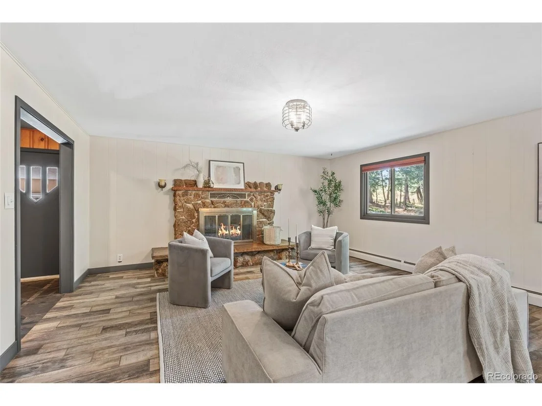 Photo of 5886 High Dr