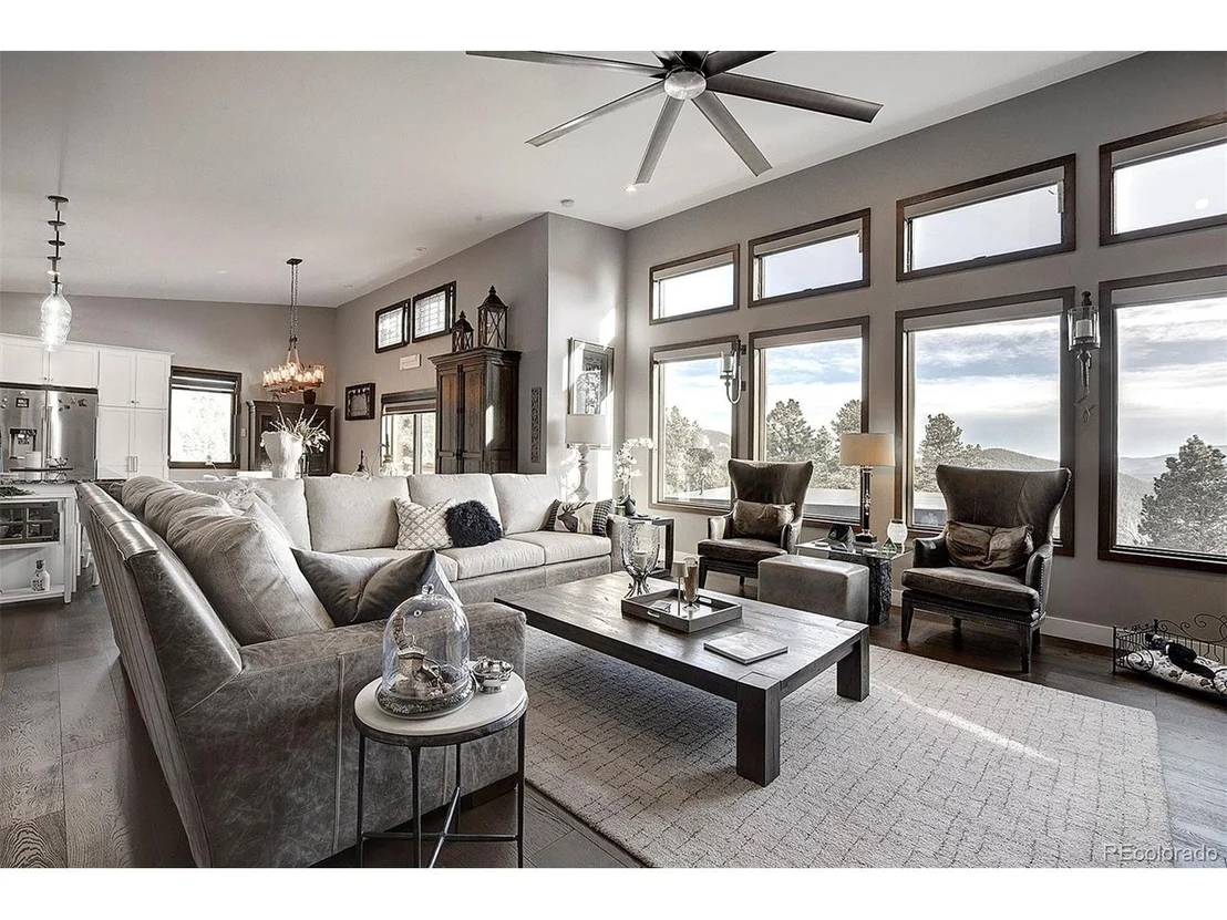 Photo of 94 Crest View Dr