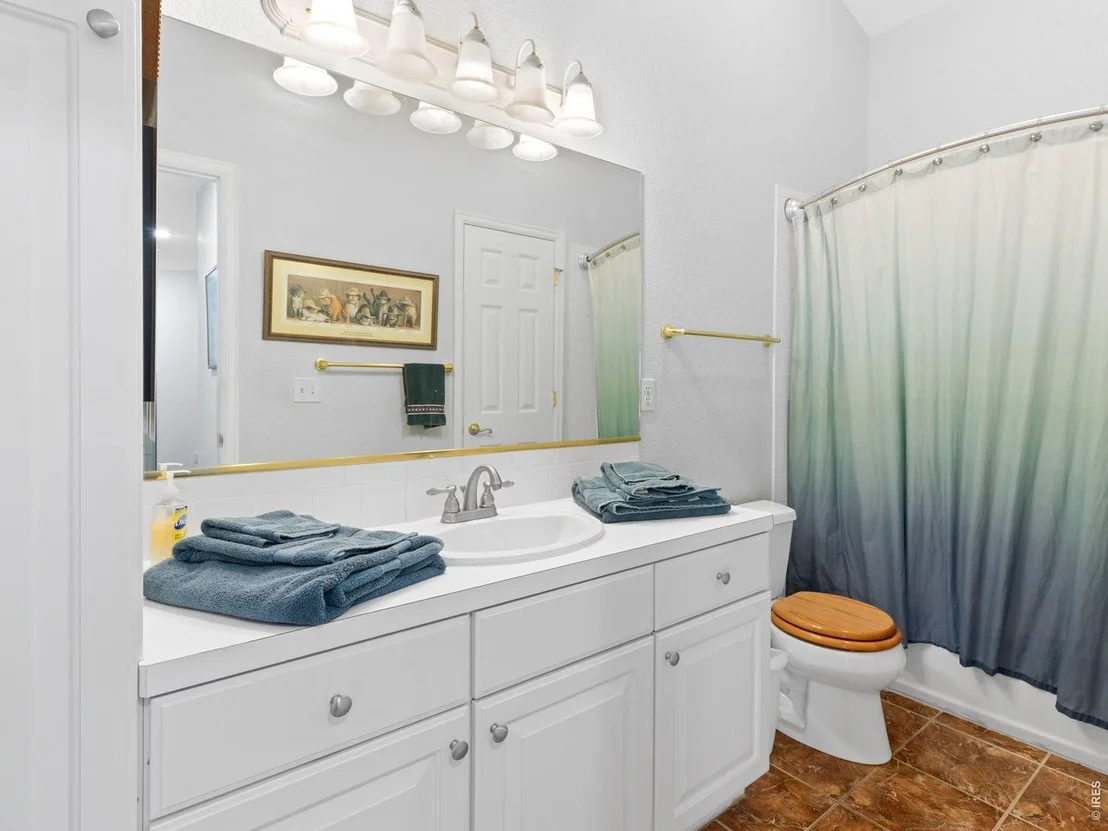 Photo of 677 Cedar Ridge Cir