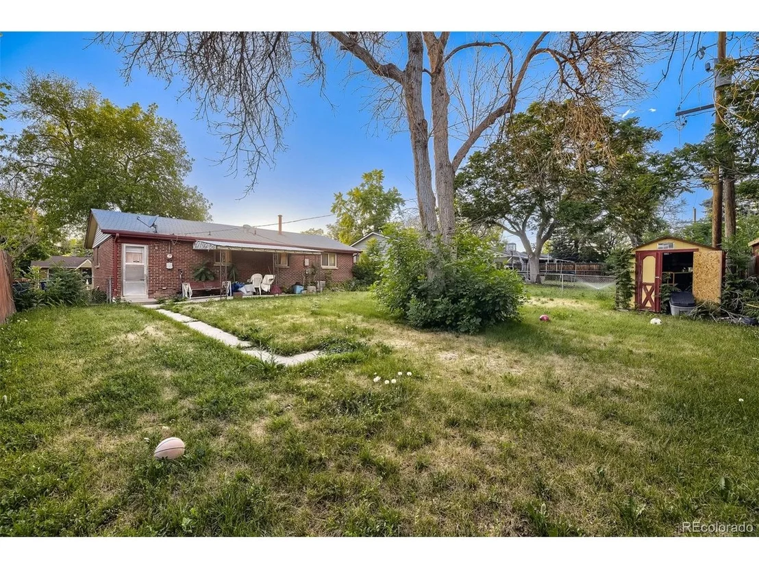 Photo of 7680 James Way