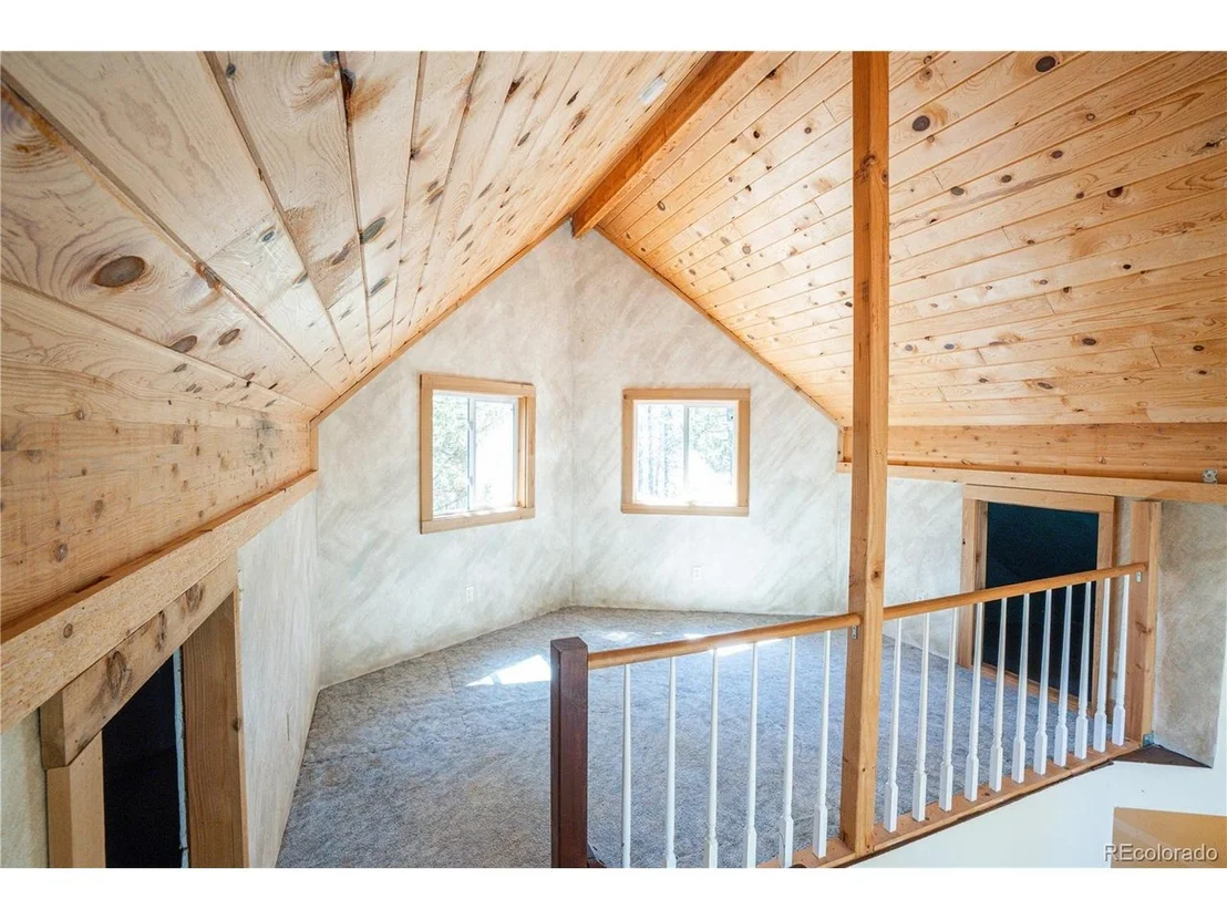 Photo of 643 Spruce Dr