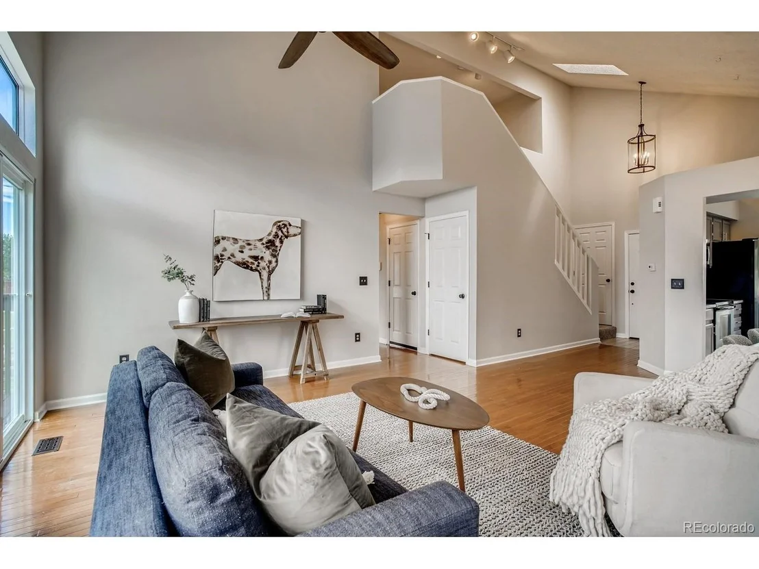 Photo of 11623 Laurel Ln