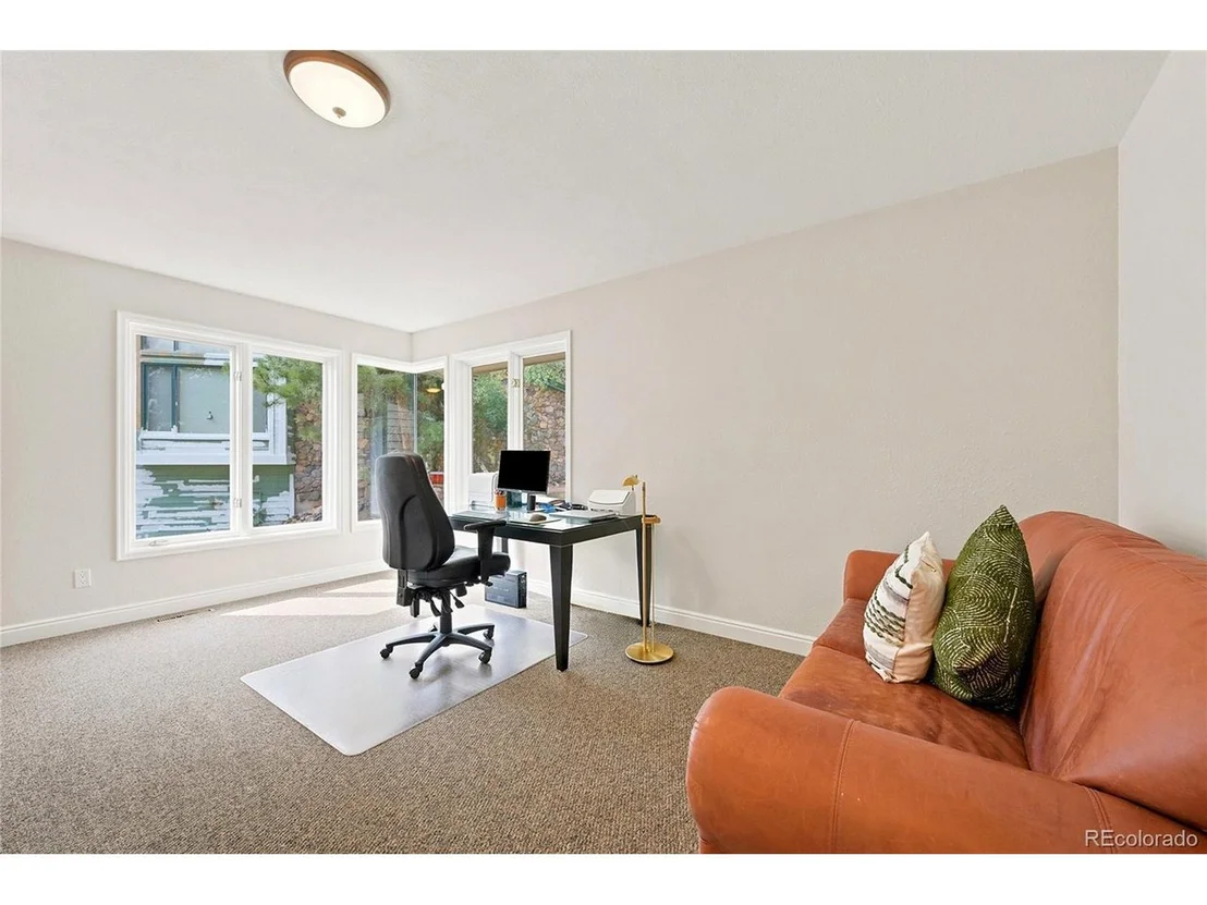 Photo of 2161 Torrey Pine Dr