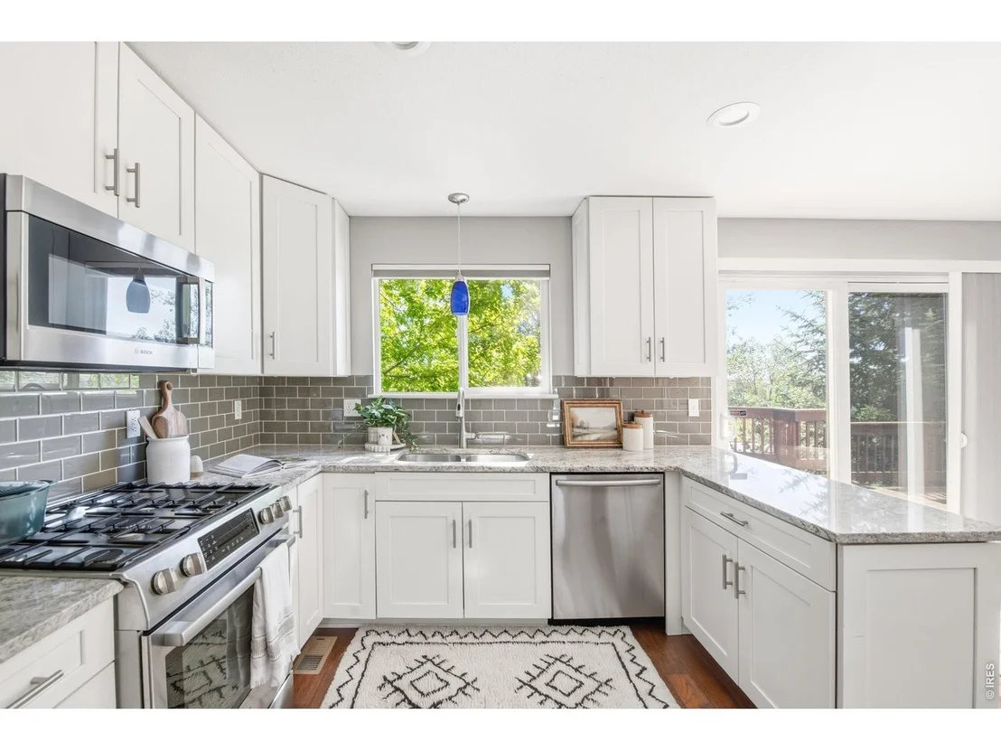 Photo of 673 Eaton Cir