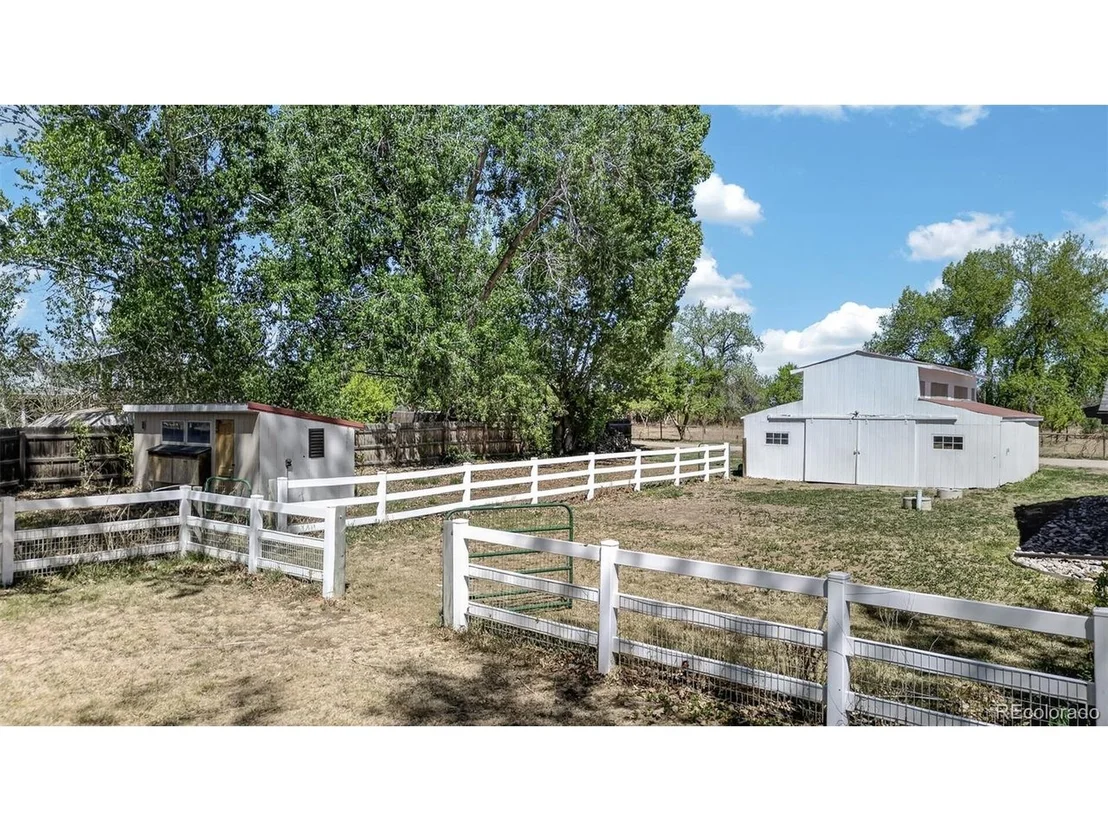 Photo of 1120 Meadowlark Dr