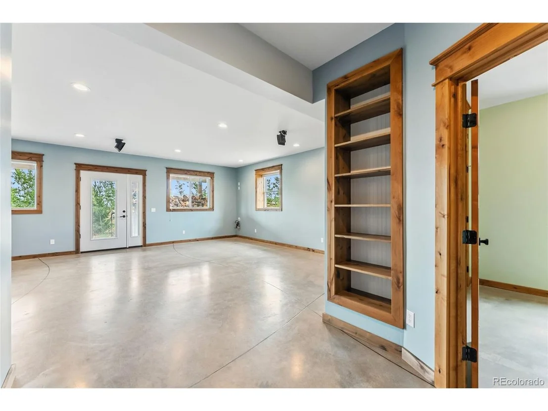 Photo of 701 Clark St