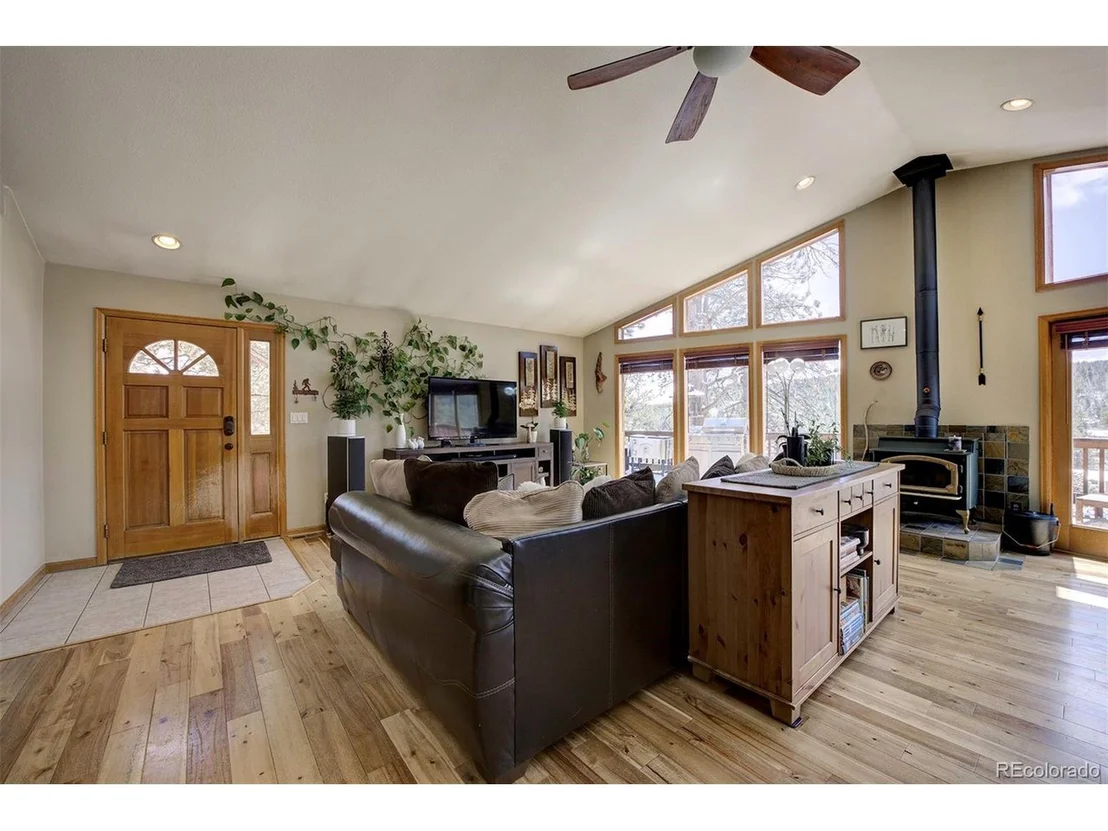 Photo of 454 Conifer Dr