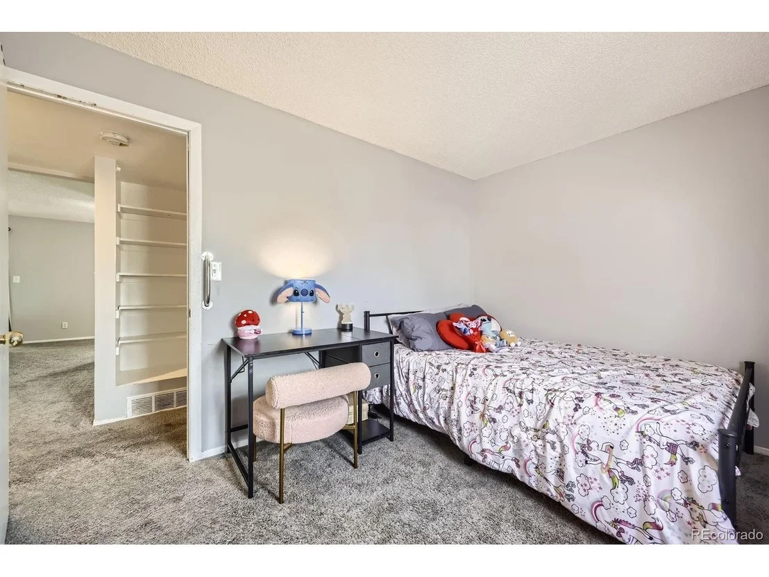 Photo of Unit 1008 at 2201 Sable Blvd