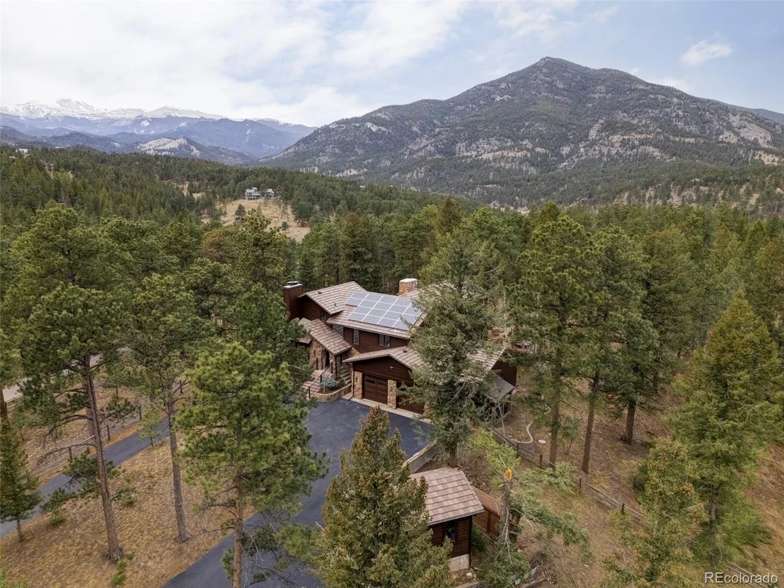 Photo of 261 Whiskey Jay Hill Rd