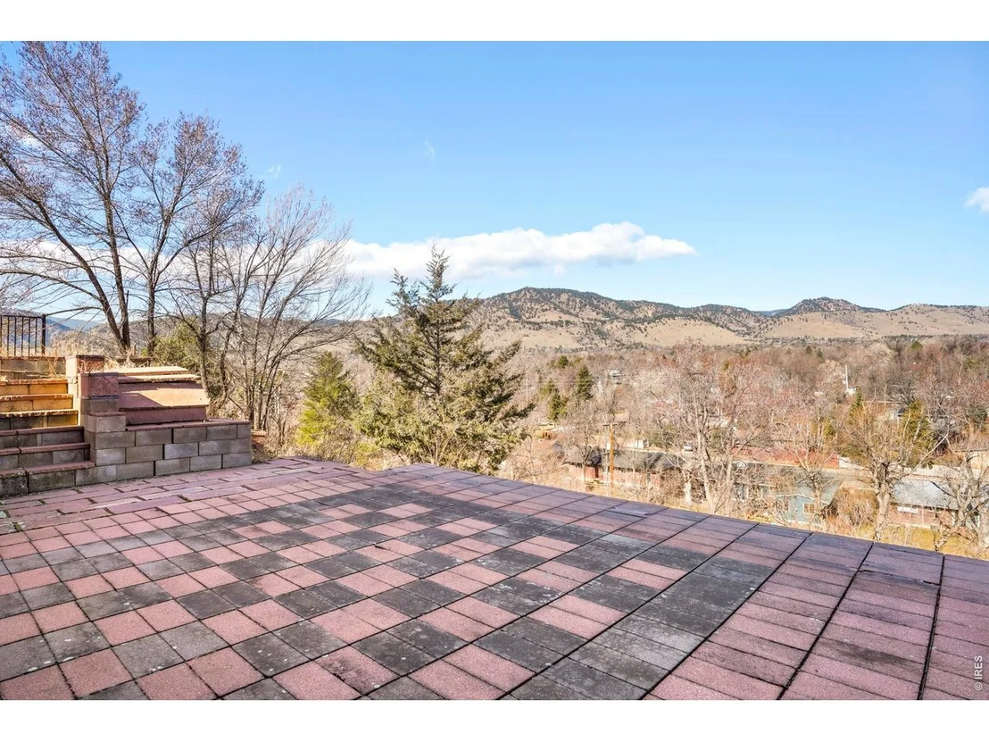 Photo of 2003 Balsam Dr