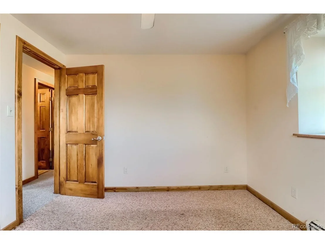 Photo of 4744 Dover St