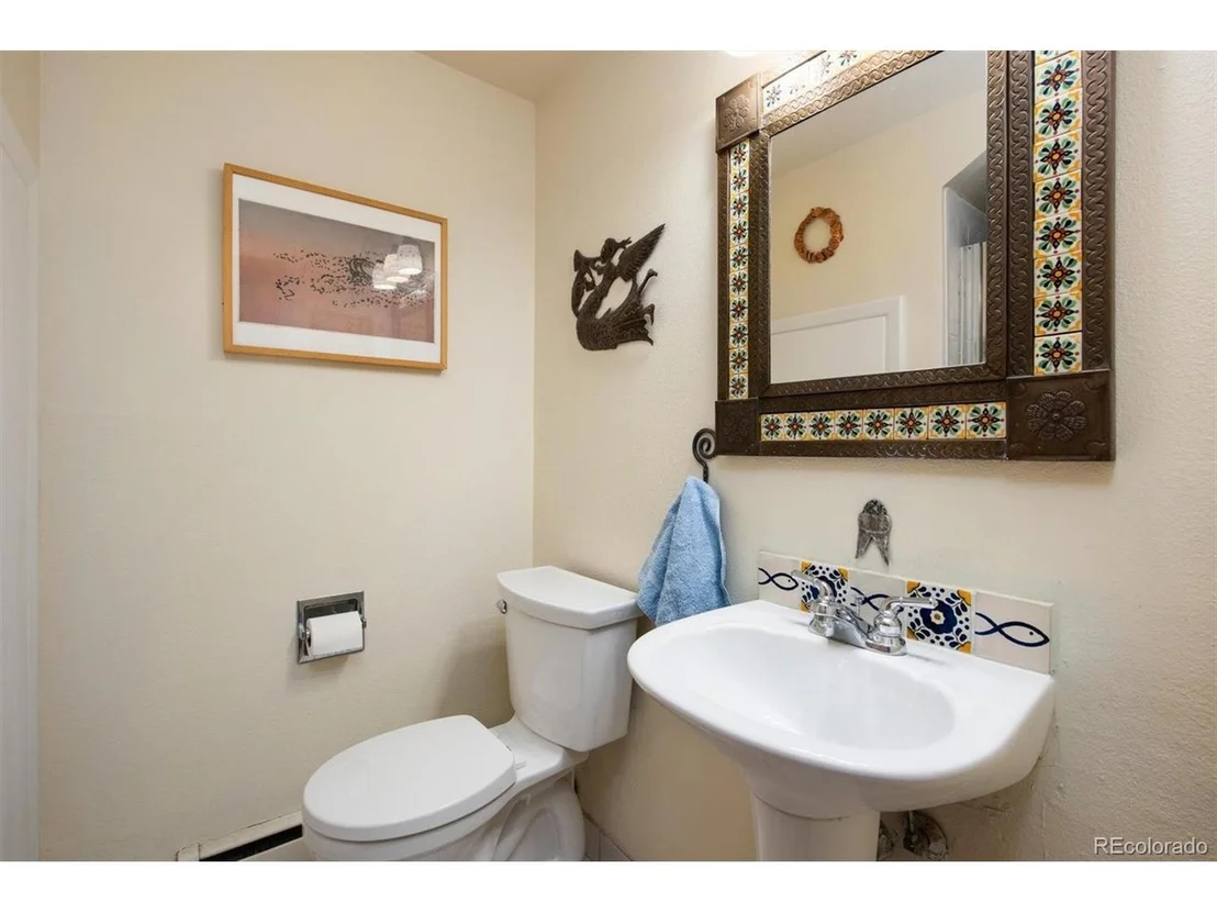 Photo of 2855 Carnegie Dr