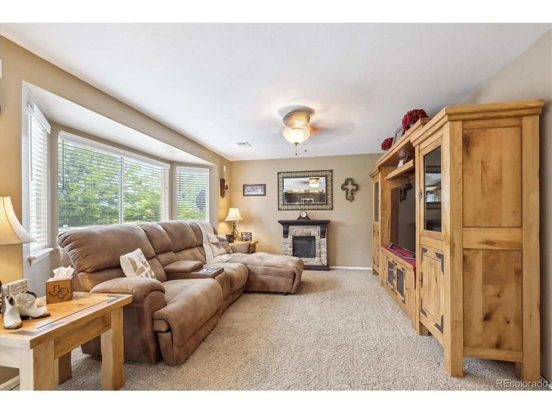 Photo of 23634 Broadmoor Dr
