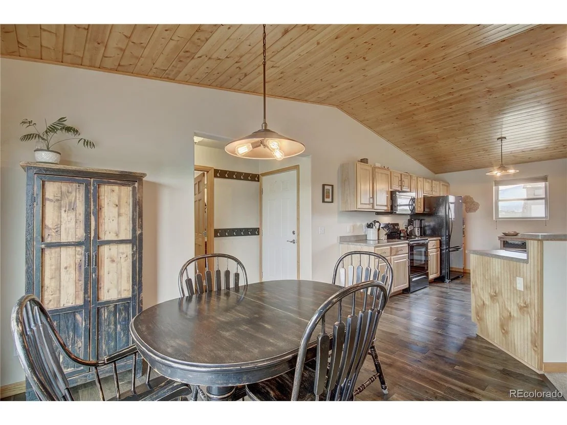 Photo of 1319 Meadow Dr