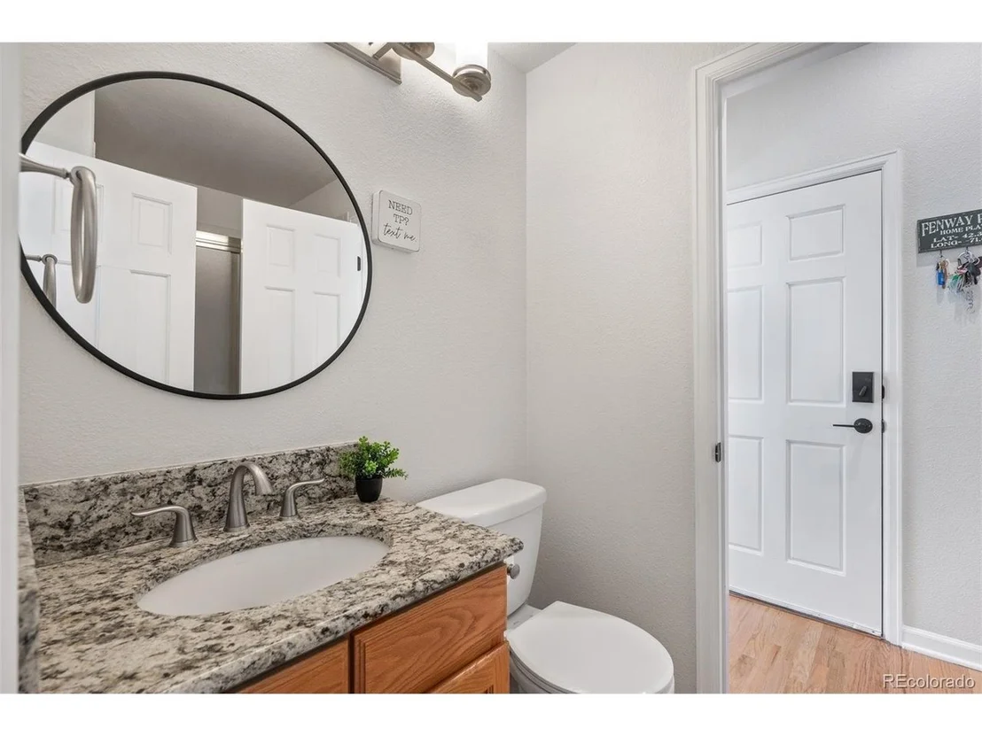 Photo of 10182 Knoll Cir