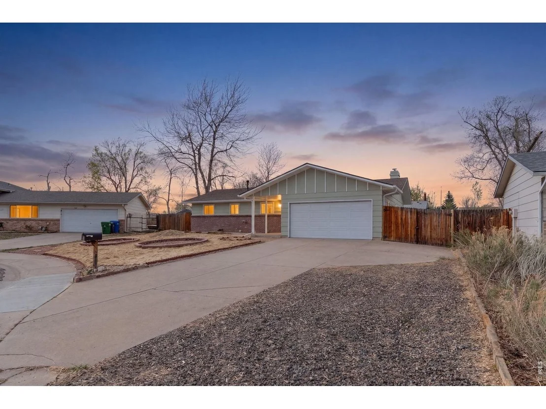 Photo of 2912 Radcliff Cir