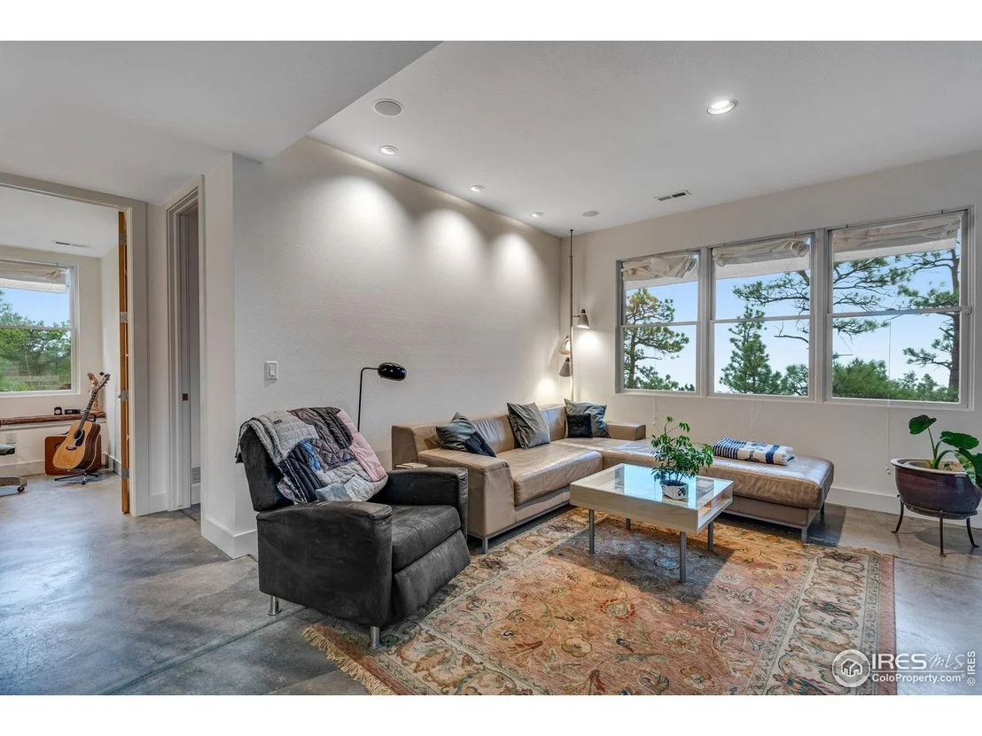 Photo of 435 Quartz Way