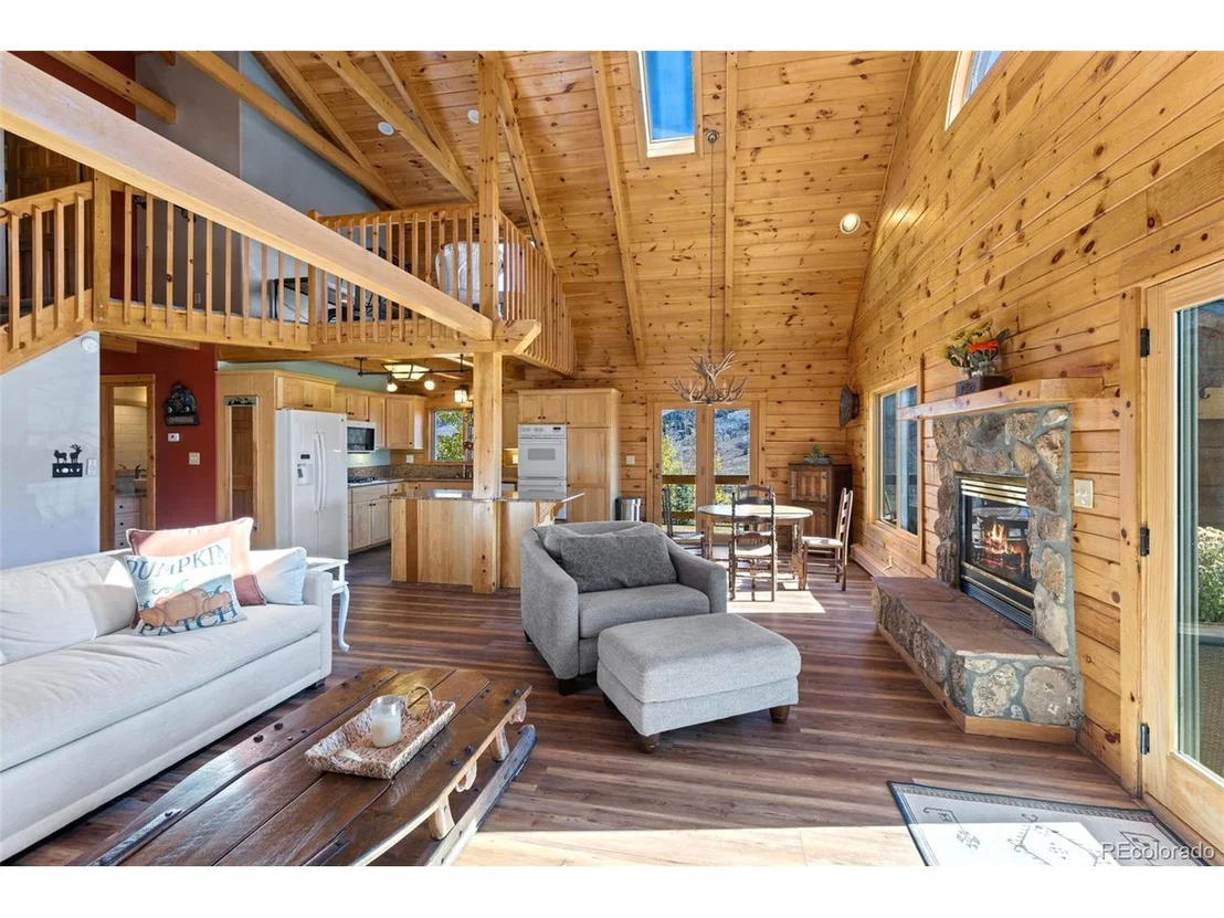 Photo of 496 Blue Ridge Rd
