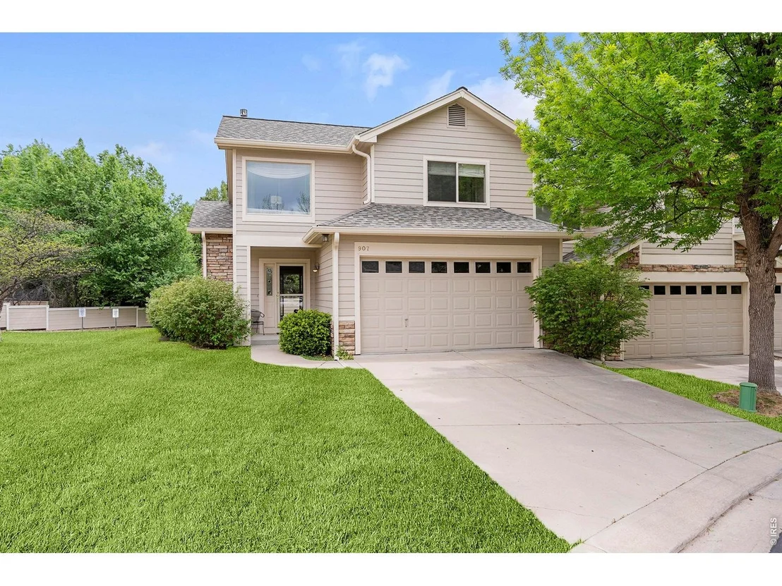 Photo of Unit 4 at 907 Hover Ridge Cir