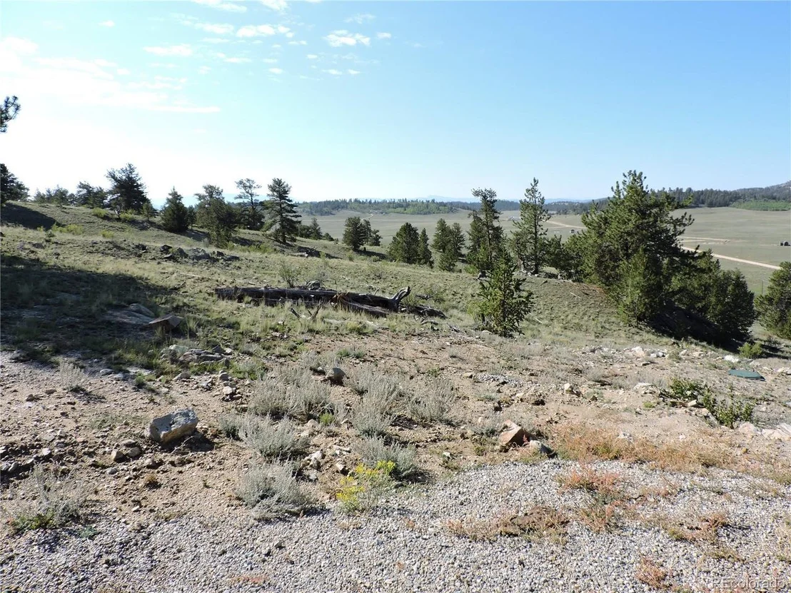 Photo of 640 Arapaho Trl