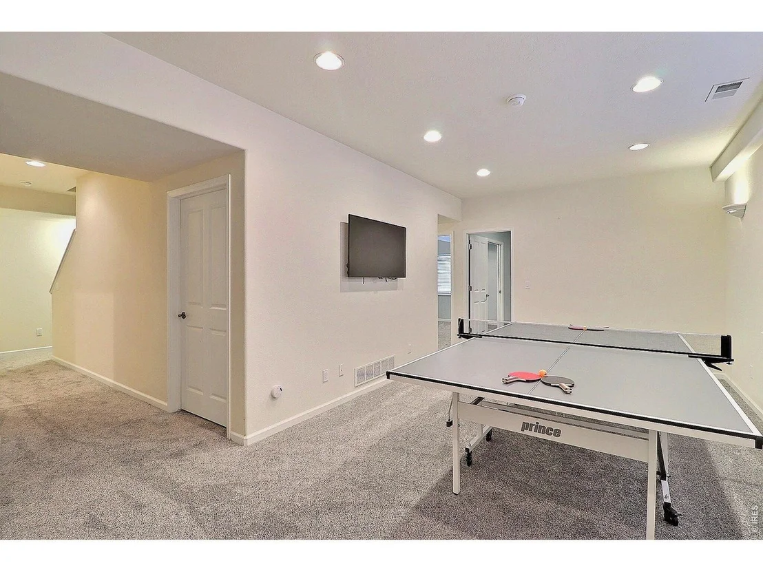 Photo of 101 54th Ave