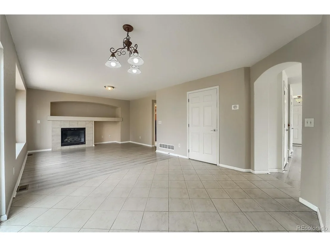 Photo of 2073 Mountain Iris Dr