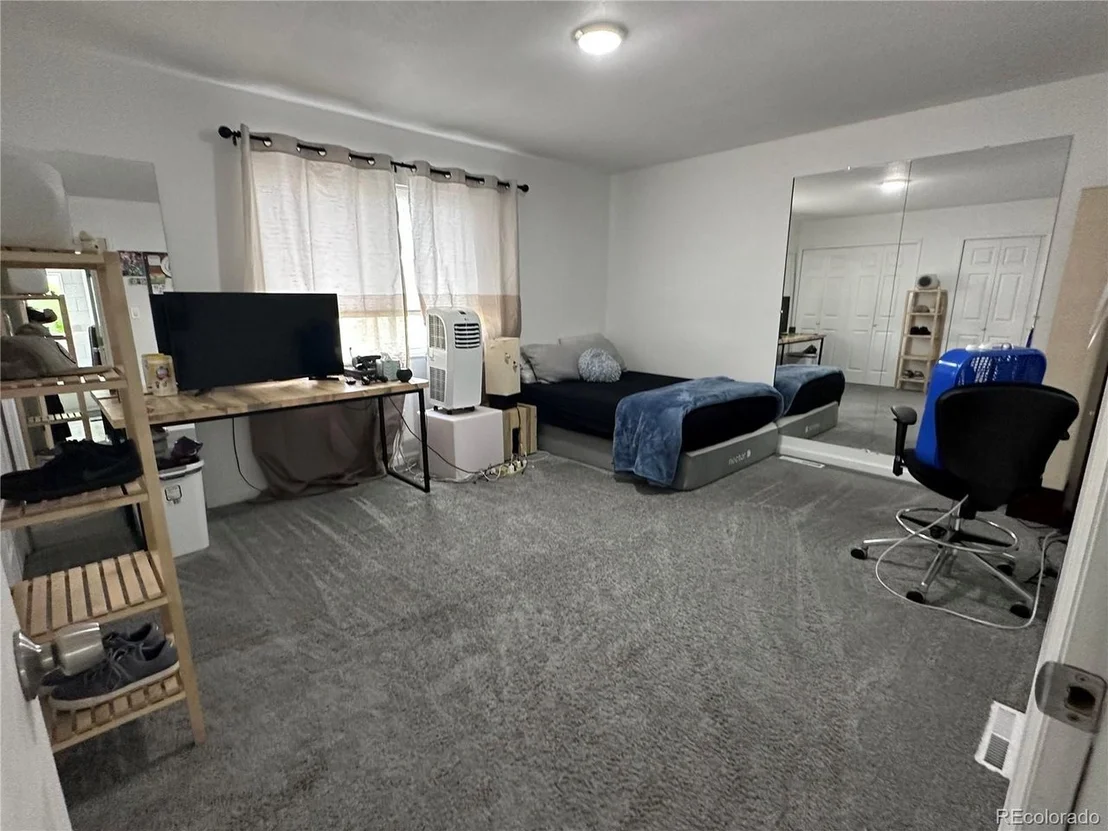Photo of 8217 Explorador Calle